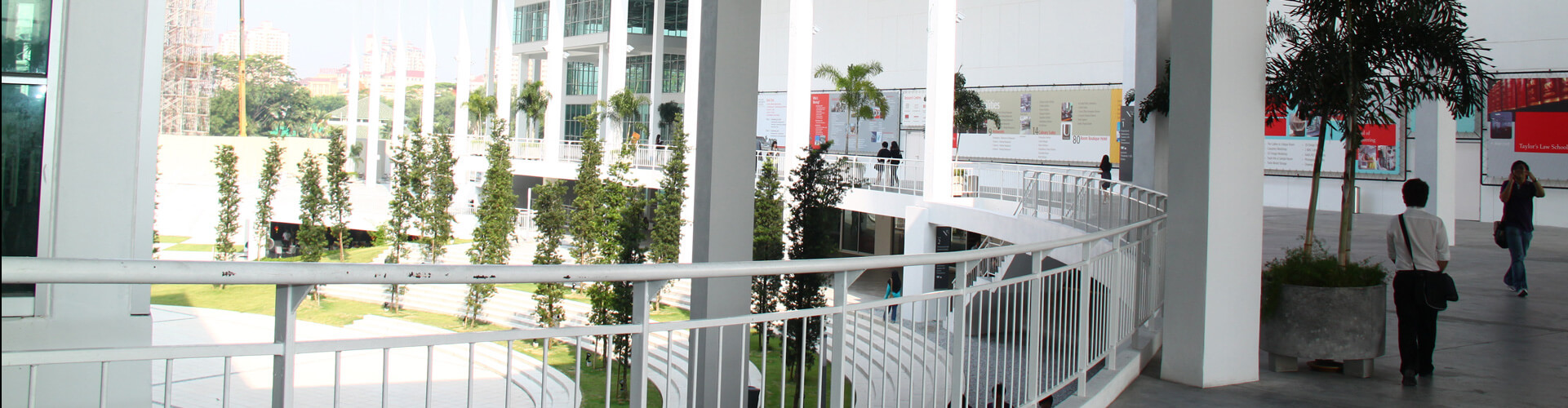 campus banner